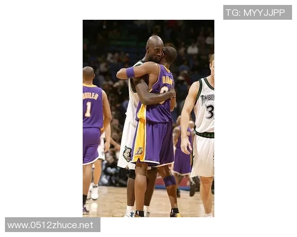 活塞霍兰德二世上脚阿里扎ZK5 PE，德罗赞穿Kobe 9 Elite Low PE