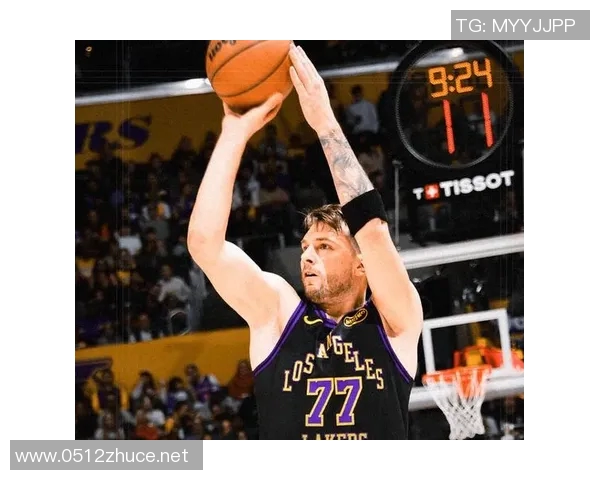 0-18！首发不行，替补填坑！东契奇防守梦游，詹姆斯3犯埋雷